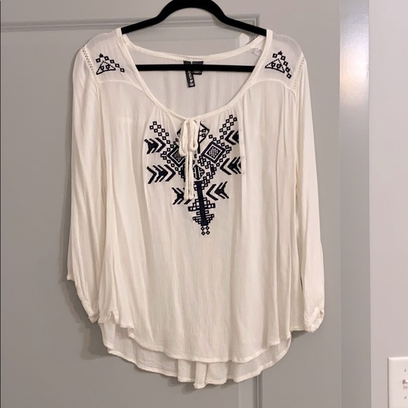 White Long Sleeve - Picture 1 of 1